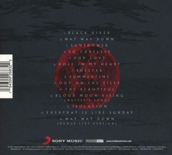 Die Rückseite einer CD-Hülle mit rotem Kreis und Songtiteln. Die Hülle ist dunkel.
