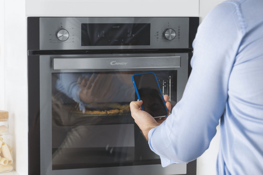 Horno - Candy Essenza FCNE625X WIFI, Multifunción, 70l, Limpieza h2O, 60cm, WIFI, Puerta doble cristal, Inox