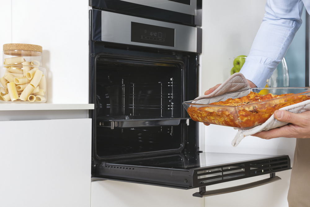 Horno - Candy Essenza FCNE828X WIFI, Multifunción, 70l, 60cm, WIFI, Puerta doble cristal, 3 resistencias, Inox