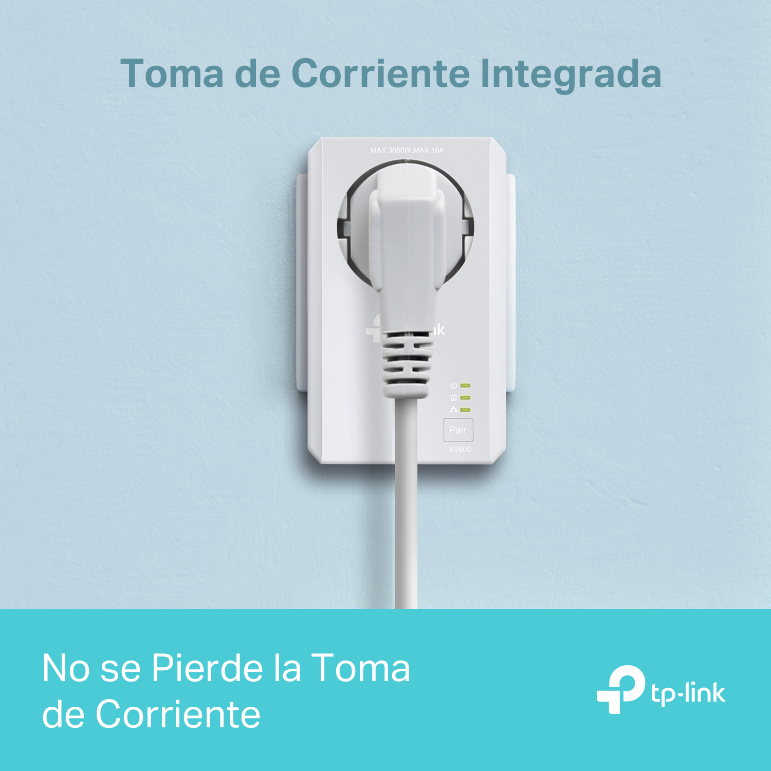 Enchufe blanco con enchufe insertado, en una pared azul claro. Texto: 'Toma de Corriente Integrada' y 'No se Pierde la Toma'.