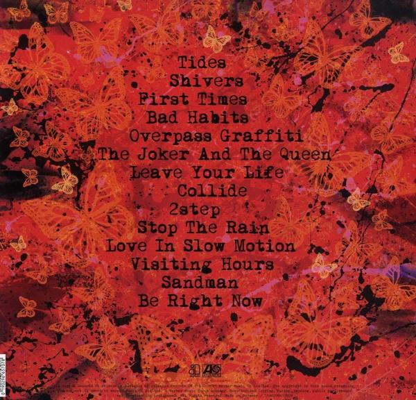Dos d'un album d'Ed Sheeran. Liste des titres et design de papillons visibles.