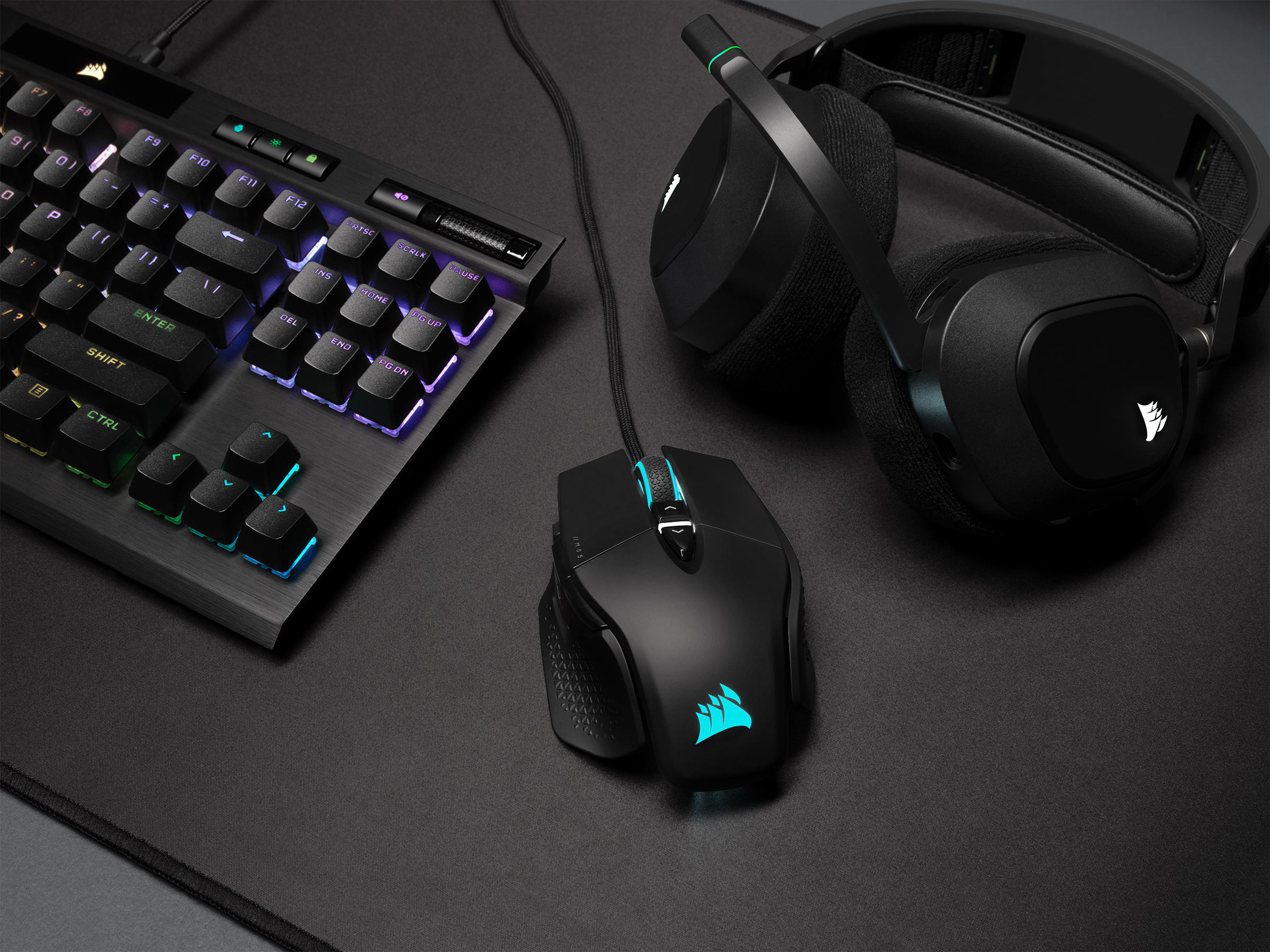 CORSAIR M65 RGB ULTRA Maus, Schwarz