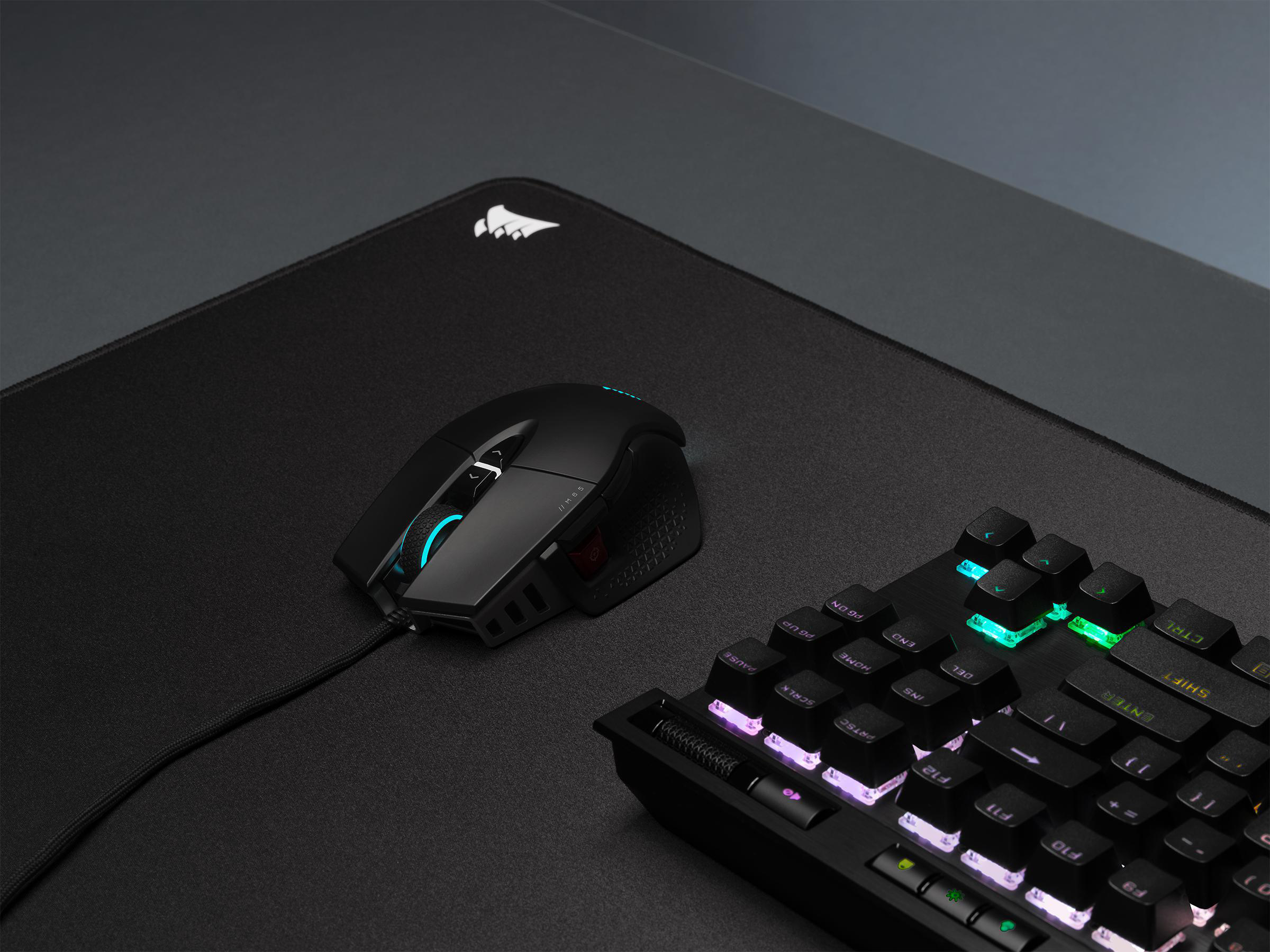 CORSAIR M65 RGB ULTRA Maus, Schwarz