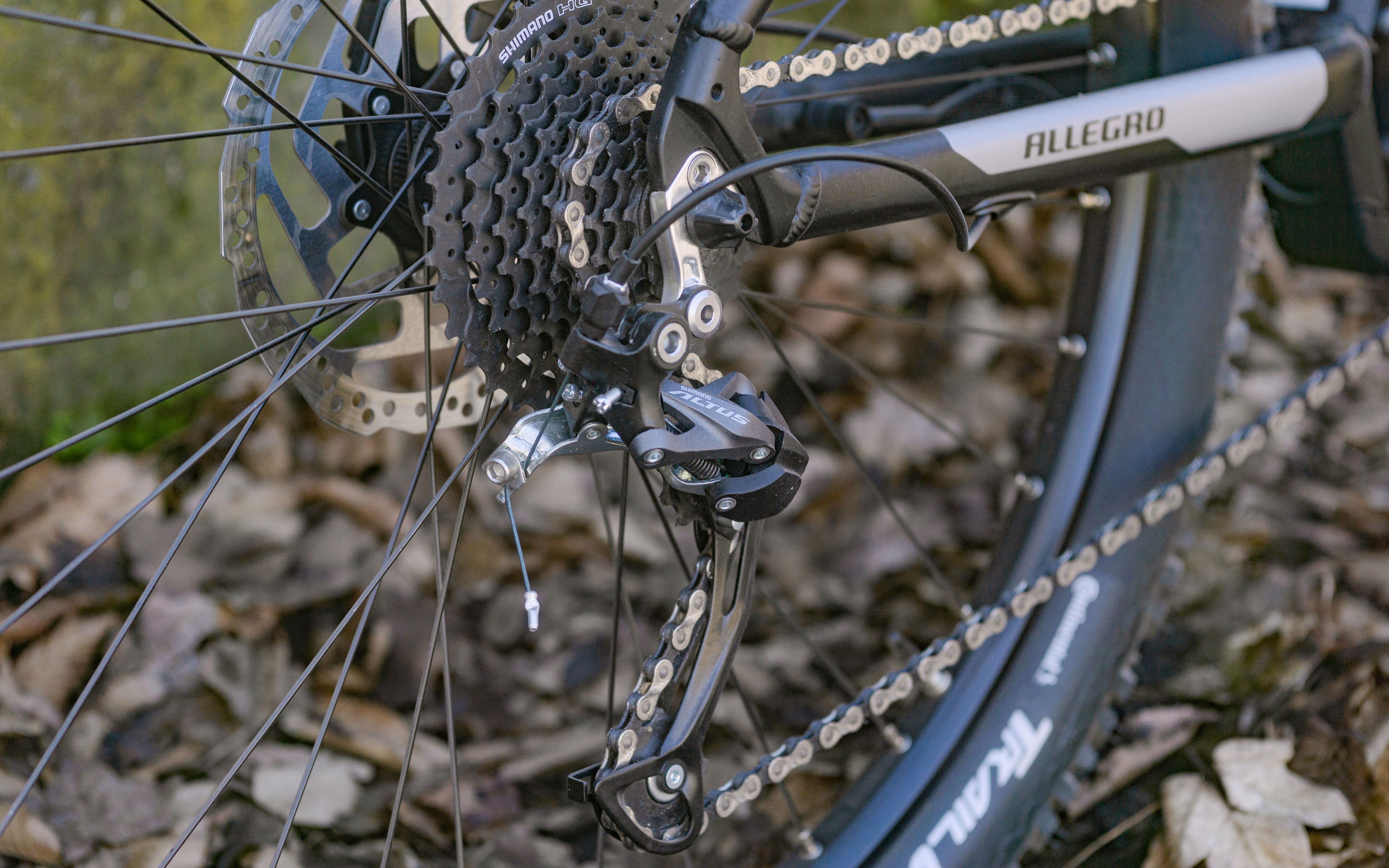 ALLEGRO Young 400 Mountainbike (Laufradgröße: 27,5 Zoll, Rahmenhöhe: 46 cm, Herren-Rad, 400 Wh, Schwarz/Grau/Neongrün)