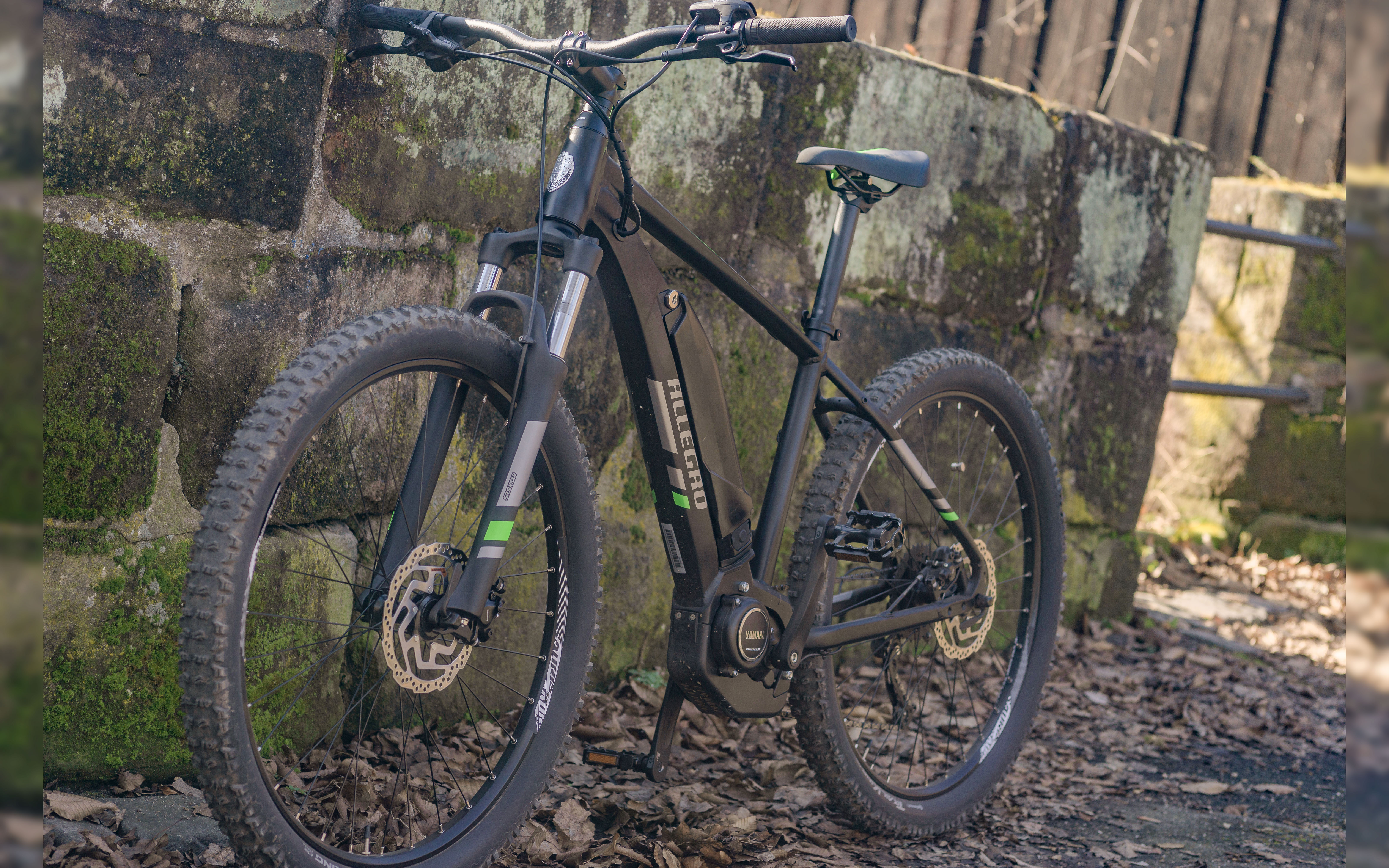 ALLEGRO Young 400 Mountainbike (Laufradgröße: 27,5 Zoll, Rahmenhöhe: 46 cm, Herren-Rad, 400 Wh, Schwarz/Grau/Neongrün)