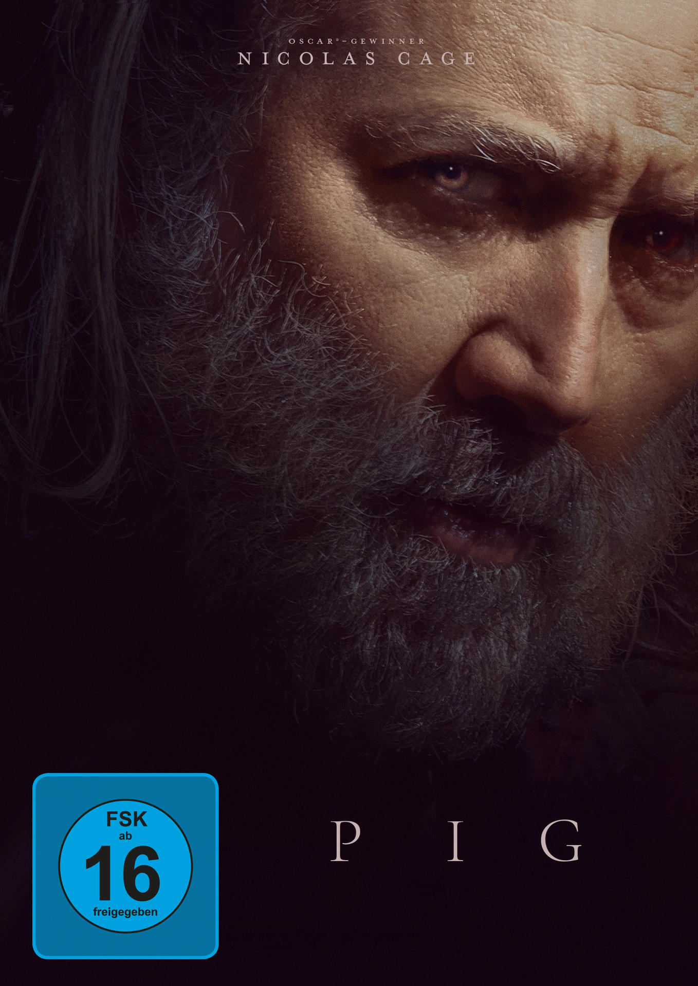 Filmposter für 'Pig' mit Nicolas Cage's Gesicht mit langen weißen Haaren und Bart.