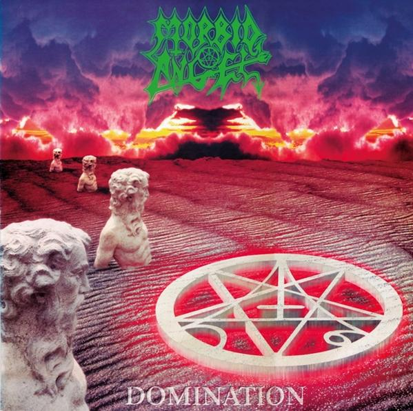 Albumhoes met een pentagram, beelden en een rode lucht.