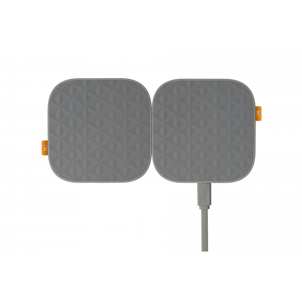 Zwei graue kabellose Ladepads mit offenem Design. Ein graues Kabel erstreckt sich von den Pads.