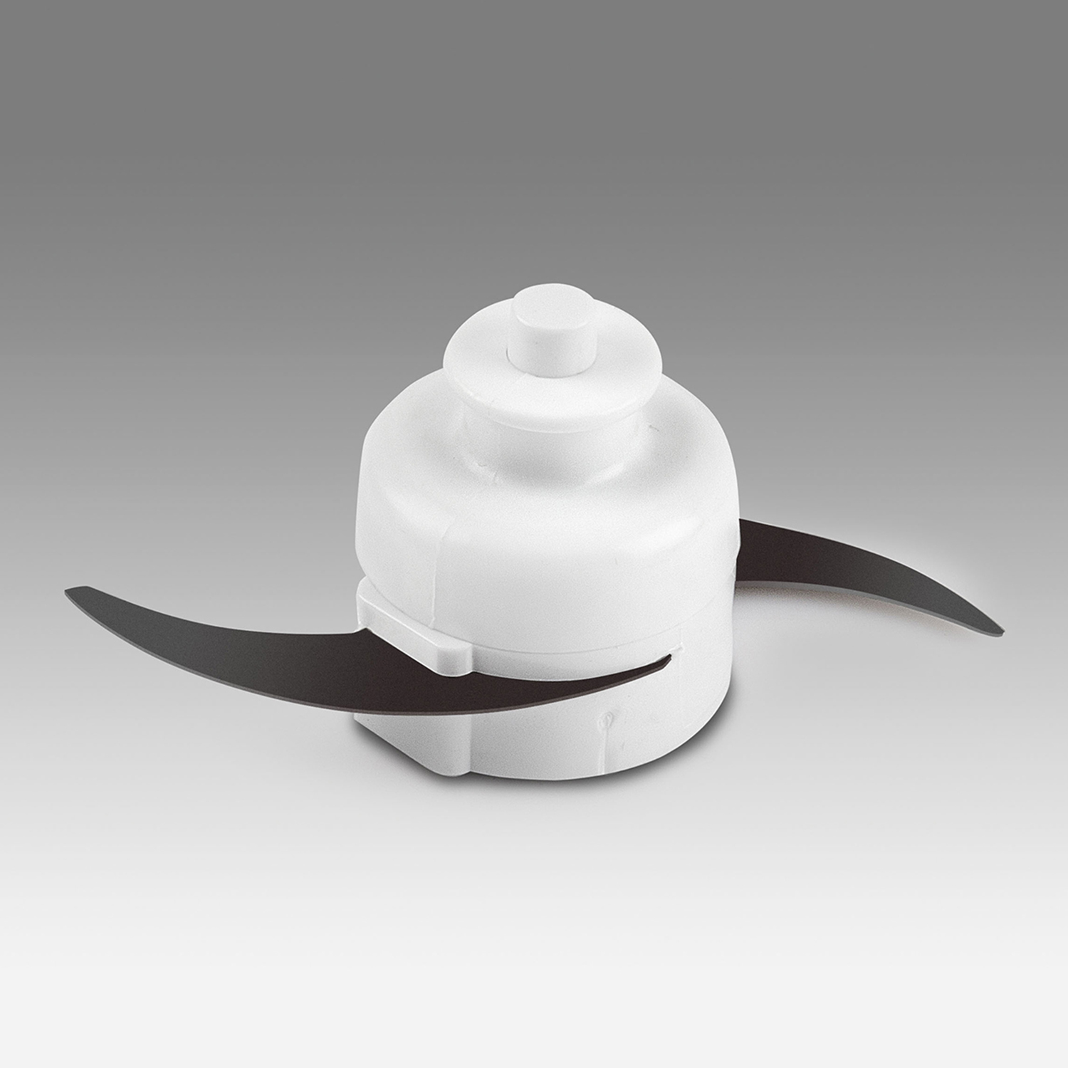 Una lama bianca per robot da cucina su sfondo grigio sfumato. Due lame nere curve.