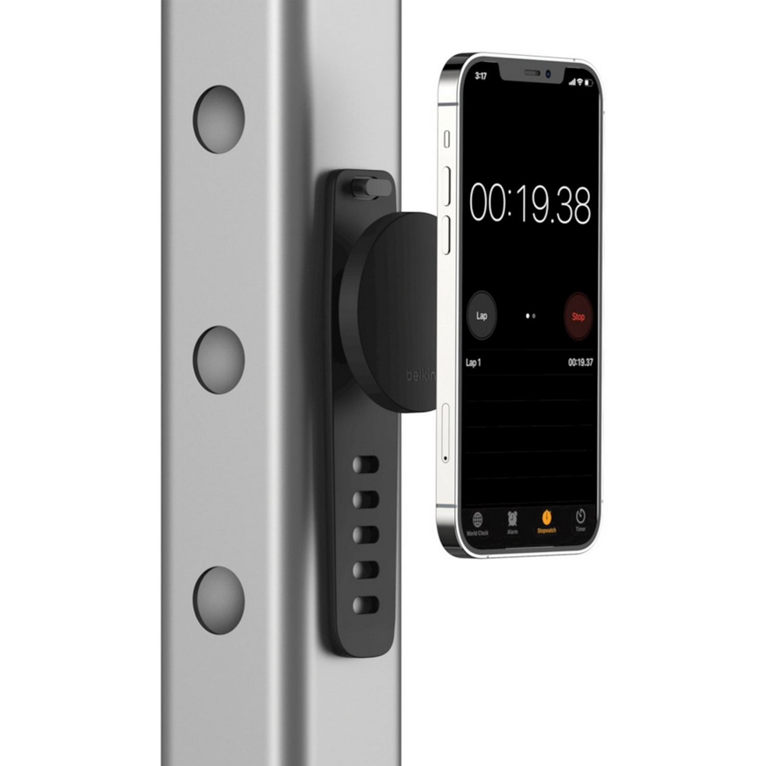 Un teléfono adjunto a una máquina de fitness. El teléfono muestra un cronómetro con un temporizador.