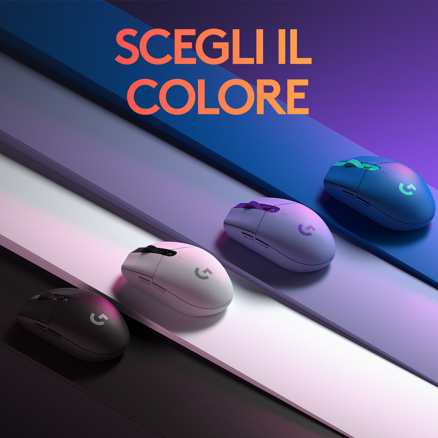 Quattro mouse gaming Logitech in diversi colori. Posizionati su uno sfondo sfumato.