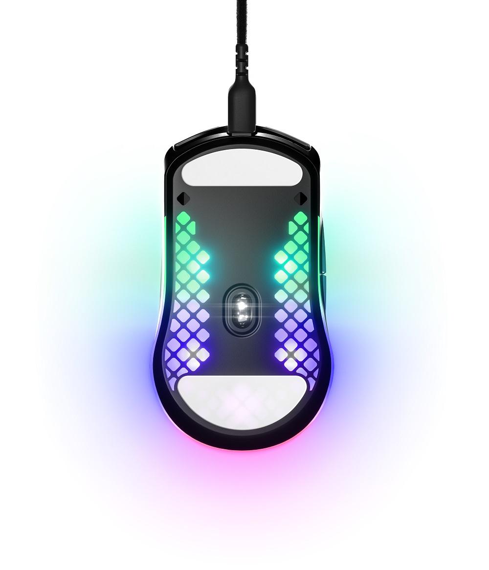 RGB aydınlatmalı bir oyun faresinin alt görünümü.