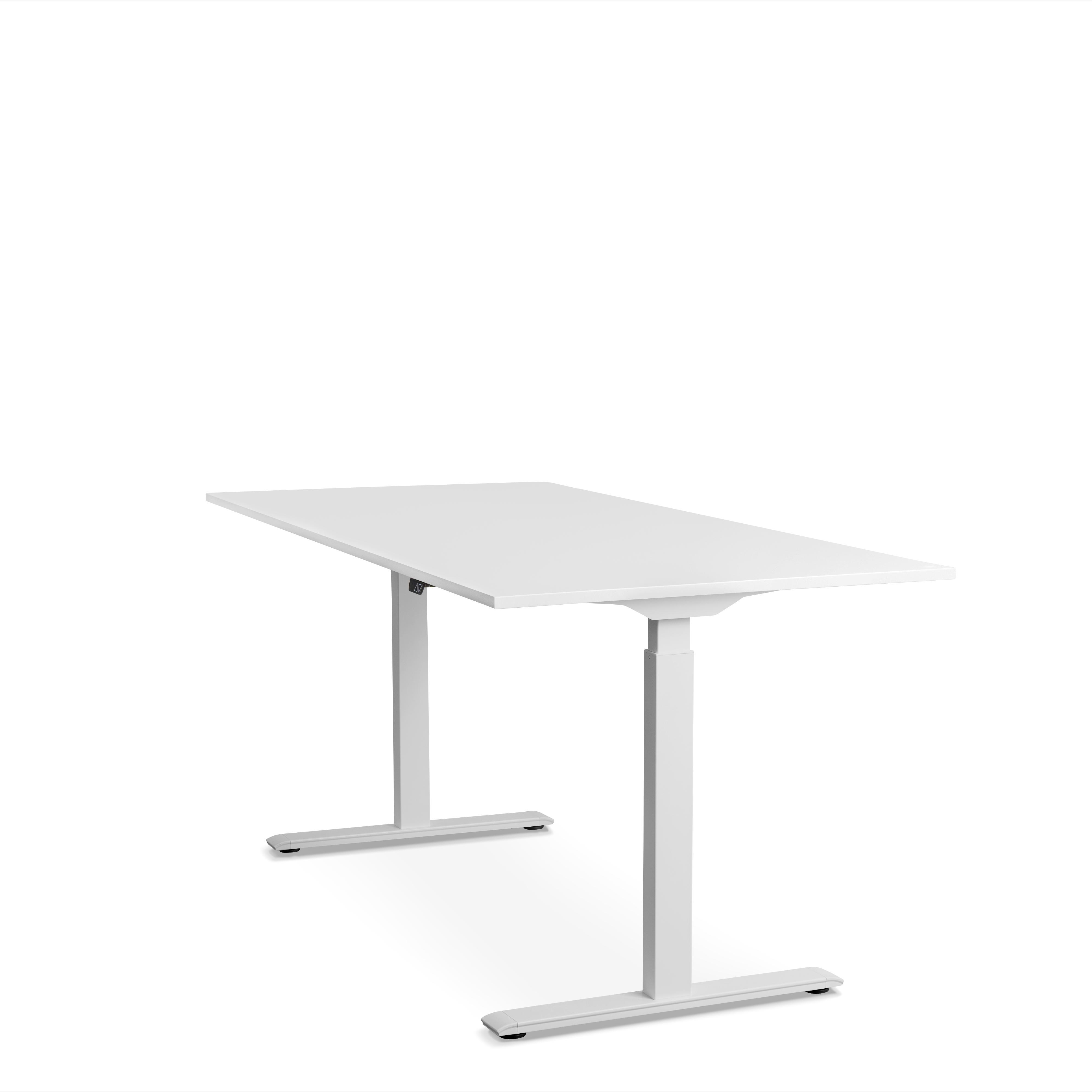 Weißer, verstellbarer Schreibtisch auf weißem Hintergrund. Der Schreibtisch hat eine rechteckige Platte und zwei Beine.