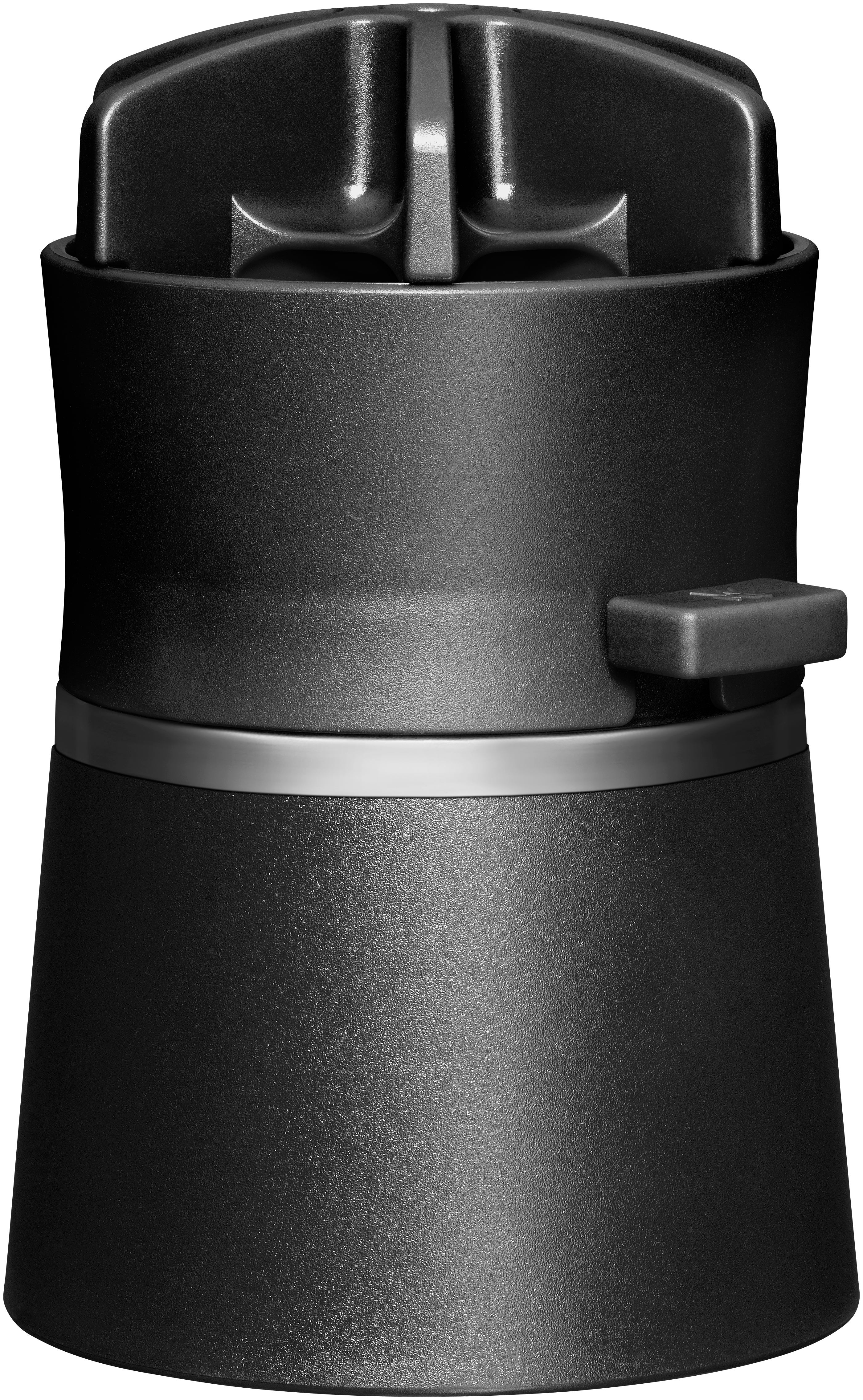 Schwarze Pfeffermühle. Zylindrische Form, mit schmalem Hals und quadratischem Knopf. Silberring am Körper.