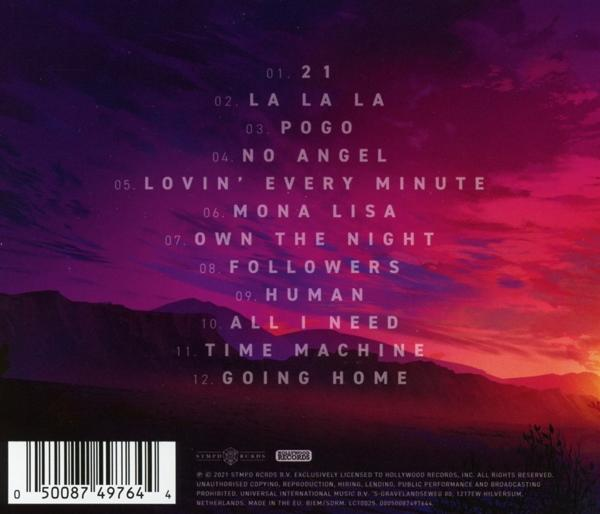 CD-Cover mit Titelliste über einer Sonnenuntergangsszene. Zahlen und Text sind sichtbar.