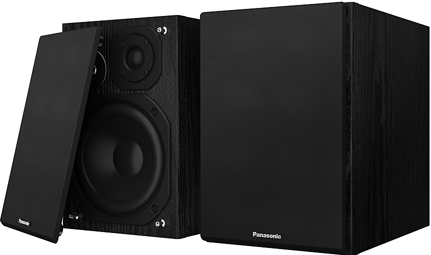 Deux haut-parleurs Panasonic noirs, dont un avec le couvercle du haut-parleur retiré, révélant le haut-parleur.