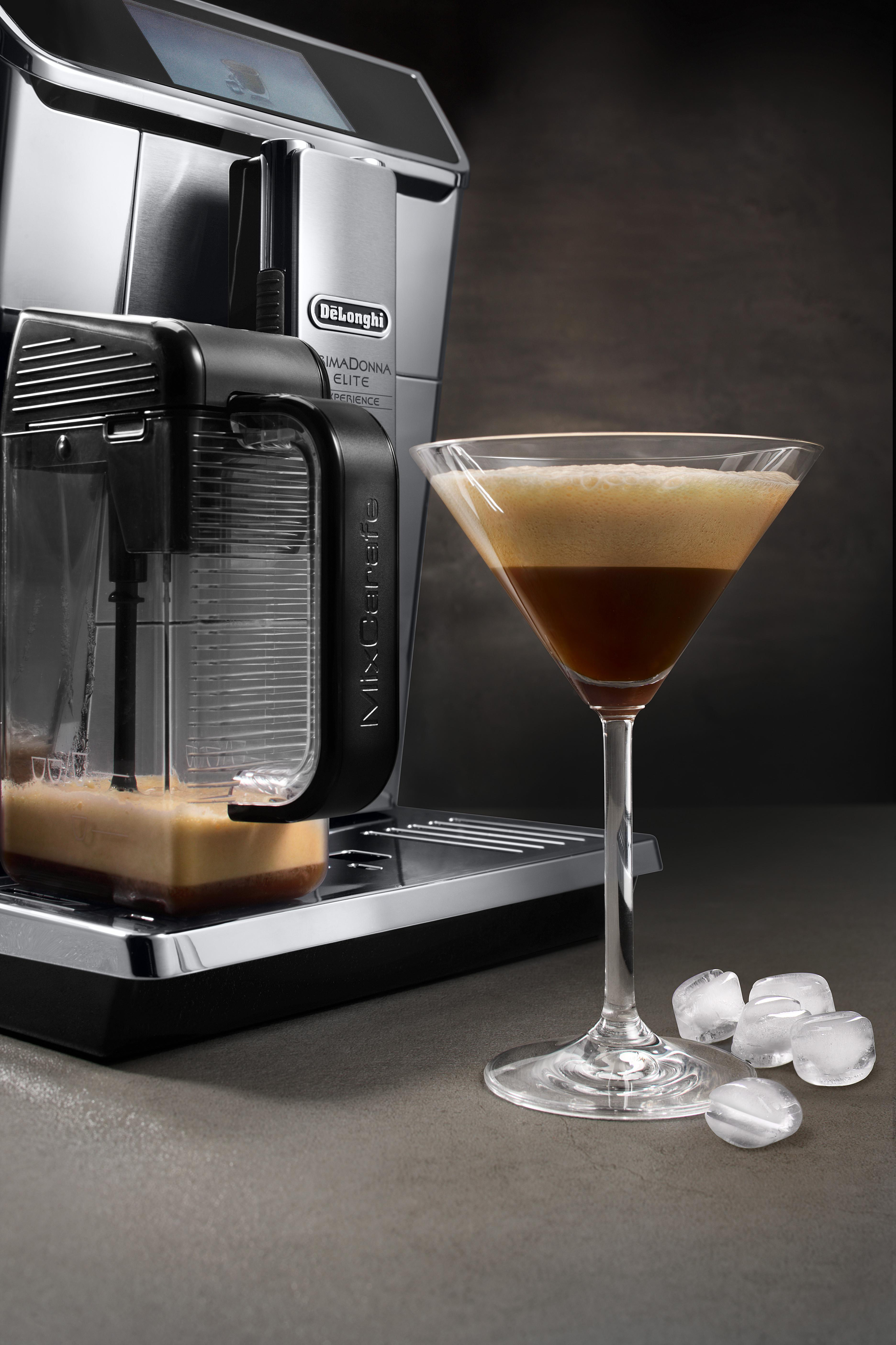DELONGHI PrimaDonna Elite Experience ECAM656.85.MS - 13 Kaffeespezialitäten Kaffeevollautomat Silber/Schwarz