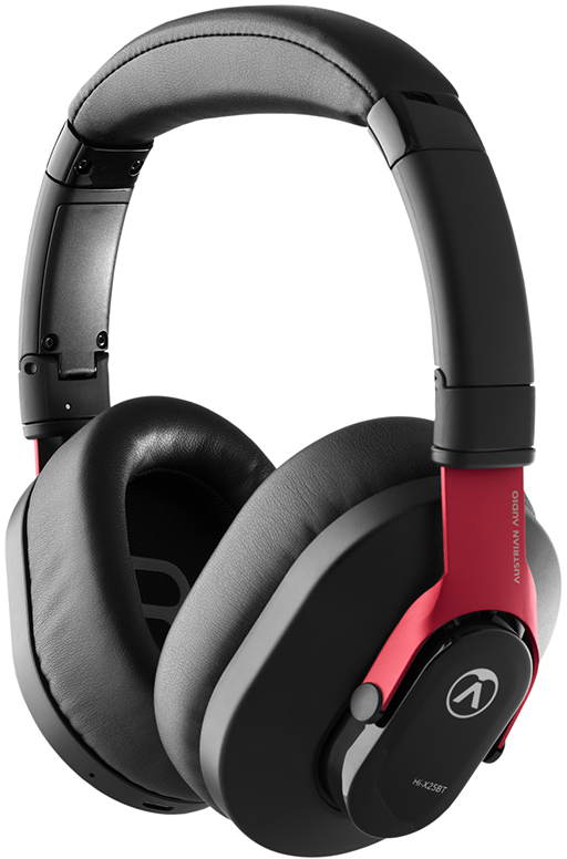 Schwarze und rote Austrian Audio Hi-X25BT Kopfhörer. Weißer Hintergrund.