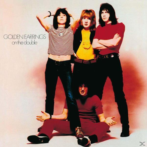 Pochette d'album du groupe Golden Earrings. Quatre personnes posent. Le fond est rouge.
