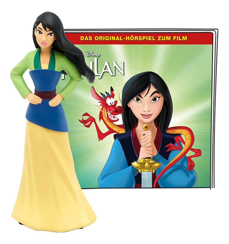 Mulan-Figur mit DVD-Cover. Die Figur steht vor dem Cover.