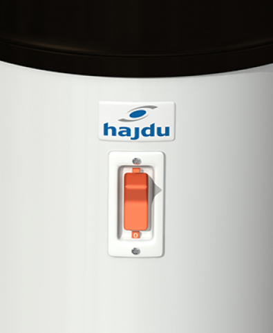 Egy fehér készülék 'hajdu' feliratú kapcsolóval, középen egy narancssárga kapcsolóval.