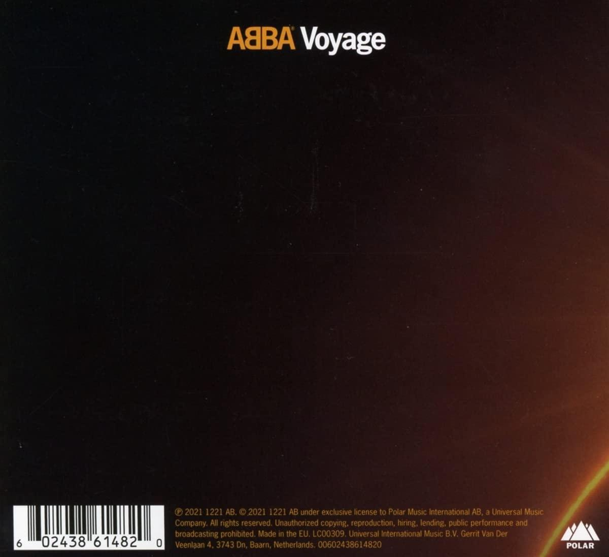 Zwarte albumhoes met ABBA Voyage-tekst en een barcode, met een geel-oranje gloed.