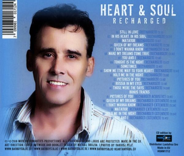 Albumcover: Mann mit Textüberlagerung.