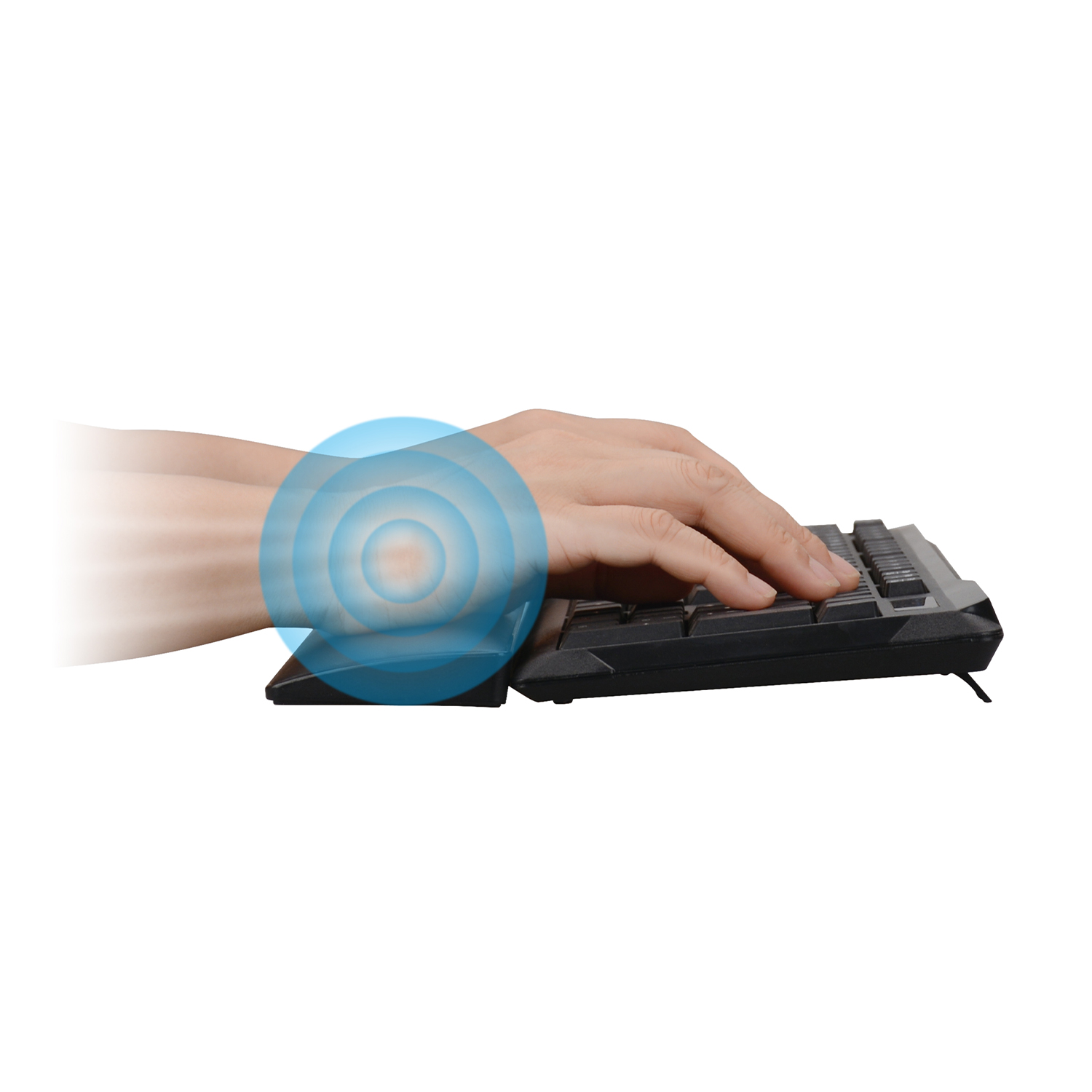 Una mano che digita su una tastiera, con un effetto di supporto per il polso blu.