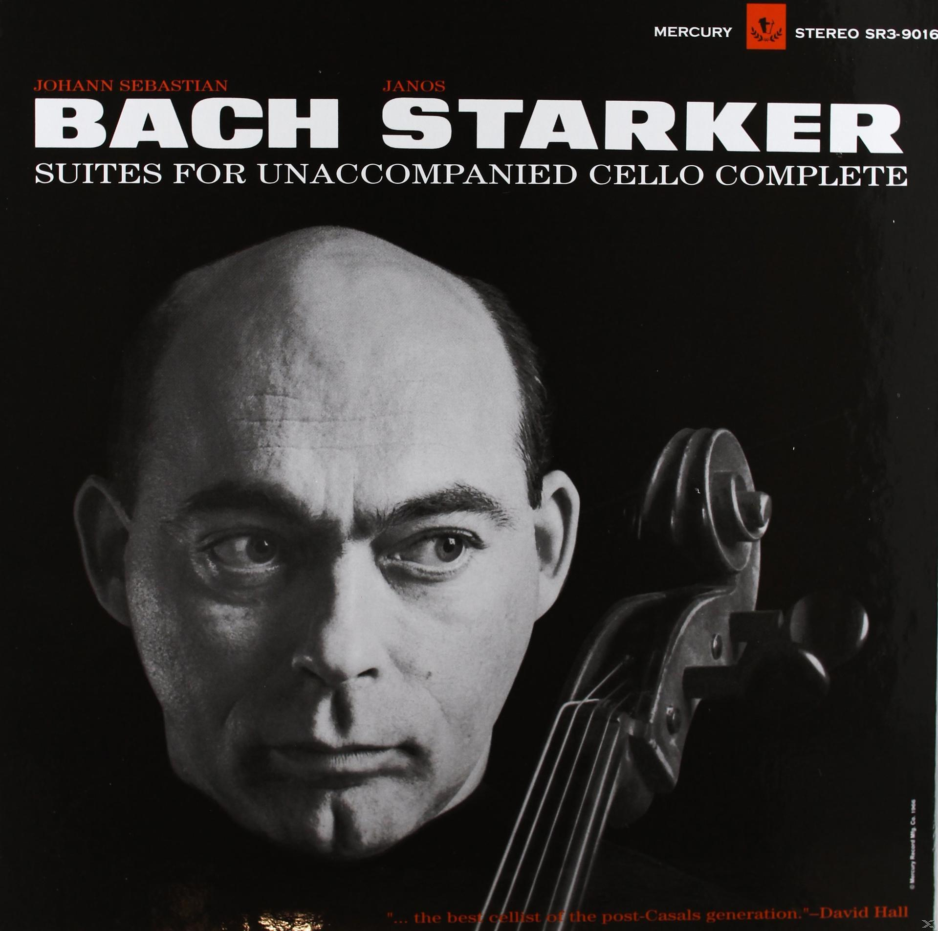 Fekete-fehér fotó egy férfiról csellóval. Szöveg felül, Bach Staker. Fekete háttér.