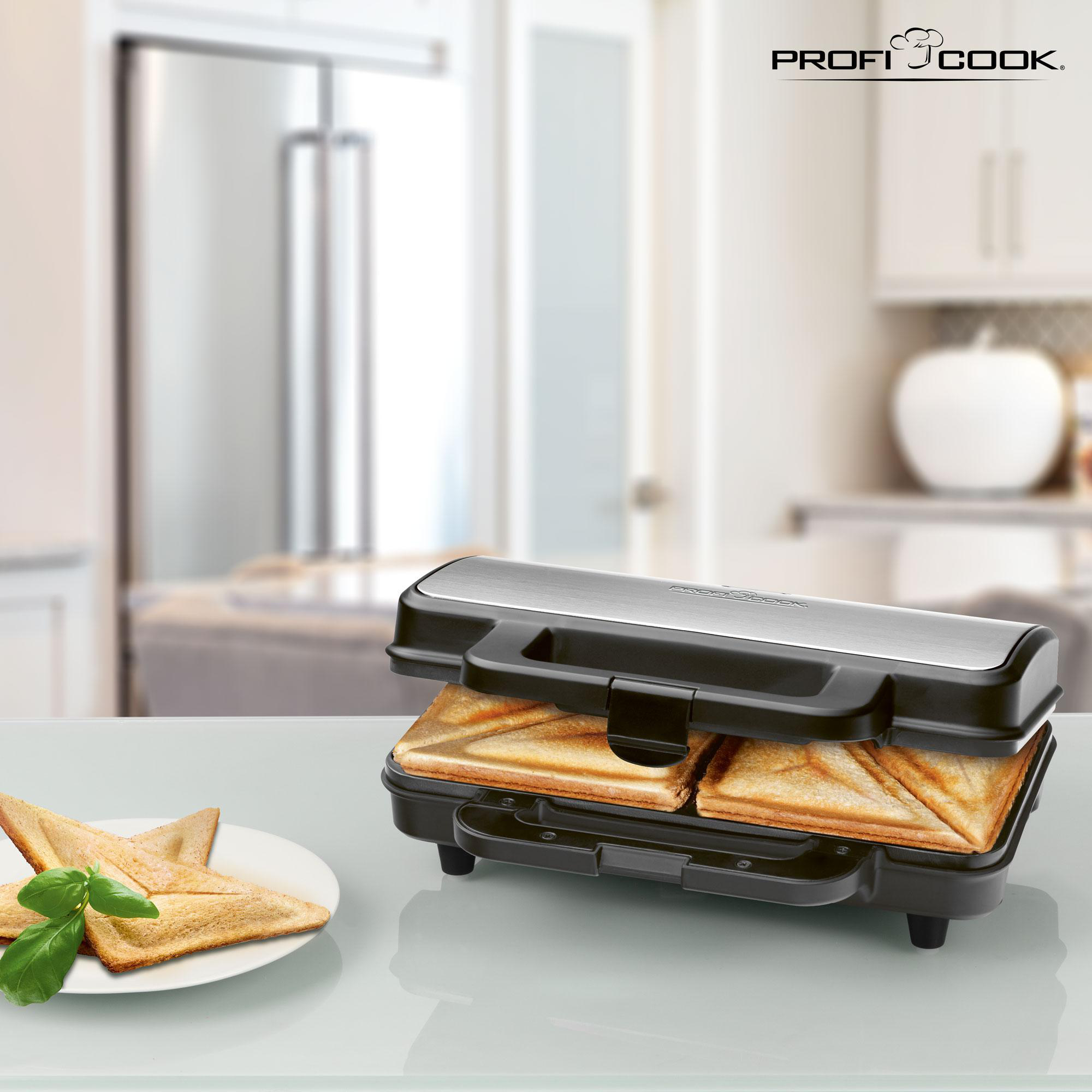 Proficook Sandwichmaker mit zwei Sandwiches.