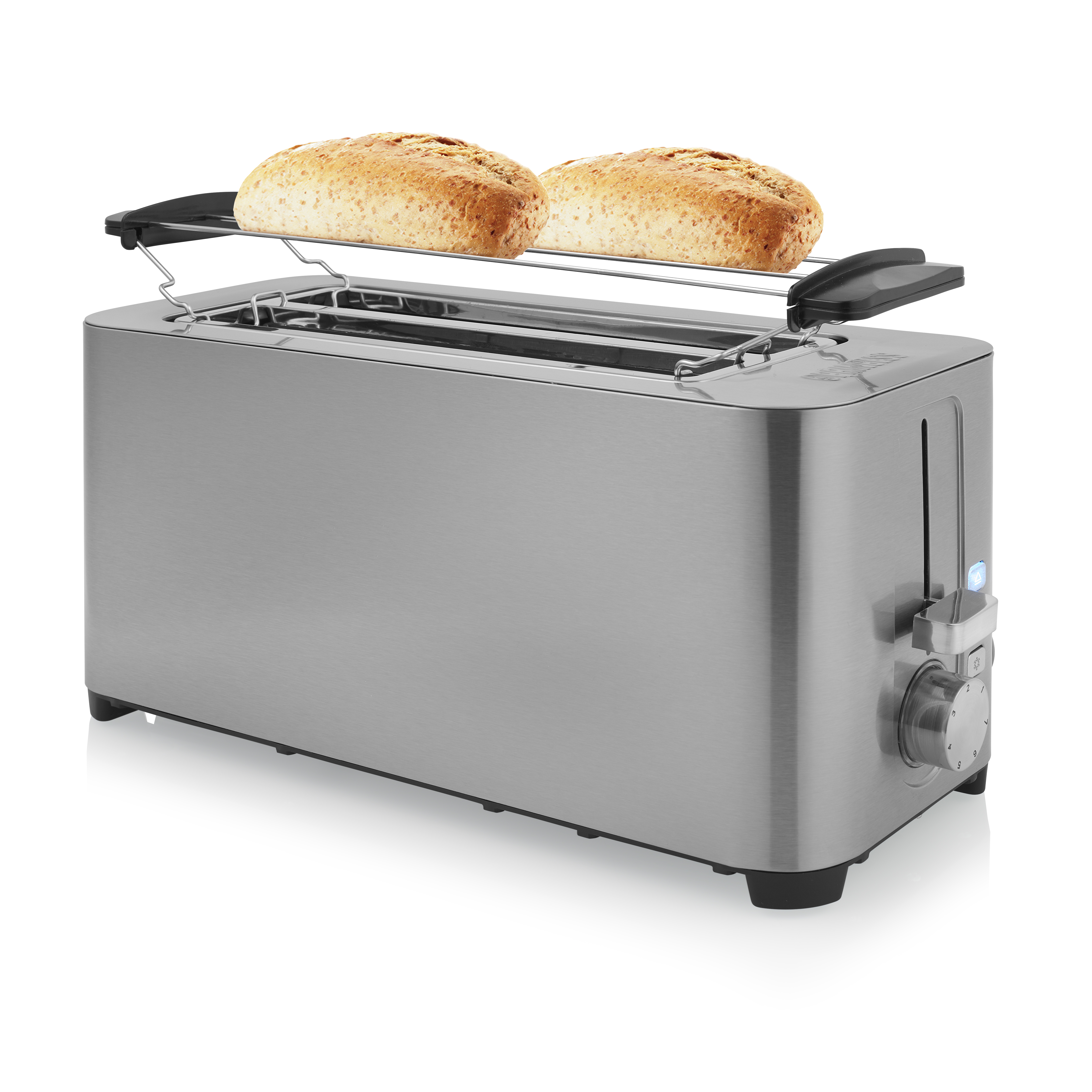 Zilveren broodrooster met twee sneetjes brood op het bovenste rek, klaar om te roosteren.