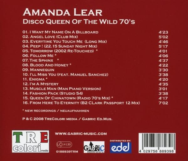 CD-Cover mit Text: Amanda Lear, Disco Queen of the Wild 70's, Titelliste und Trecolori Media-Logo.