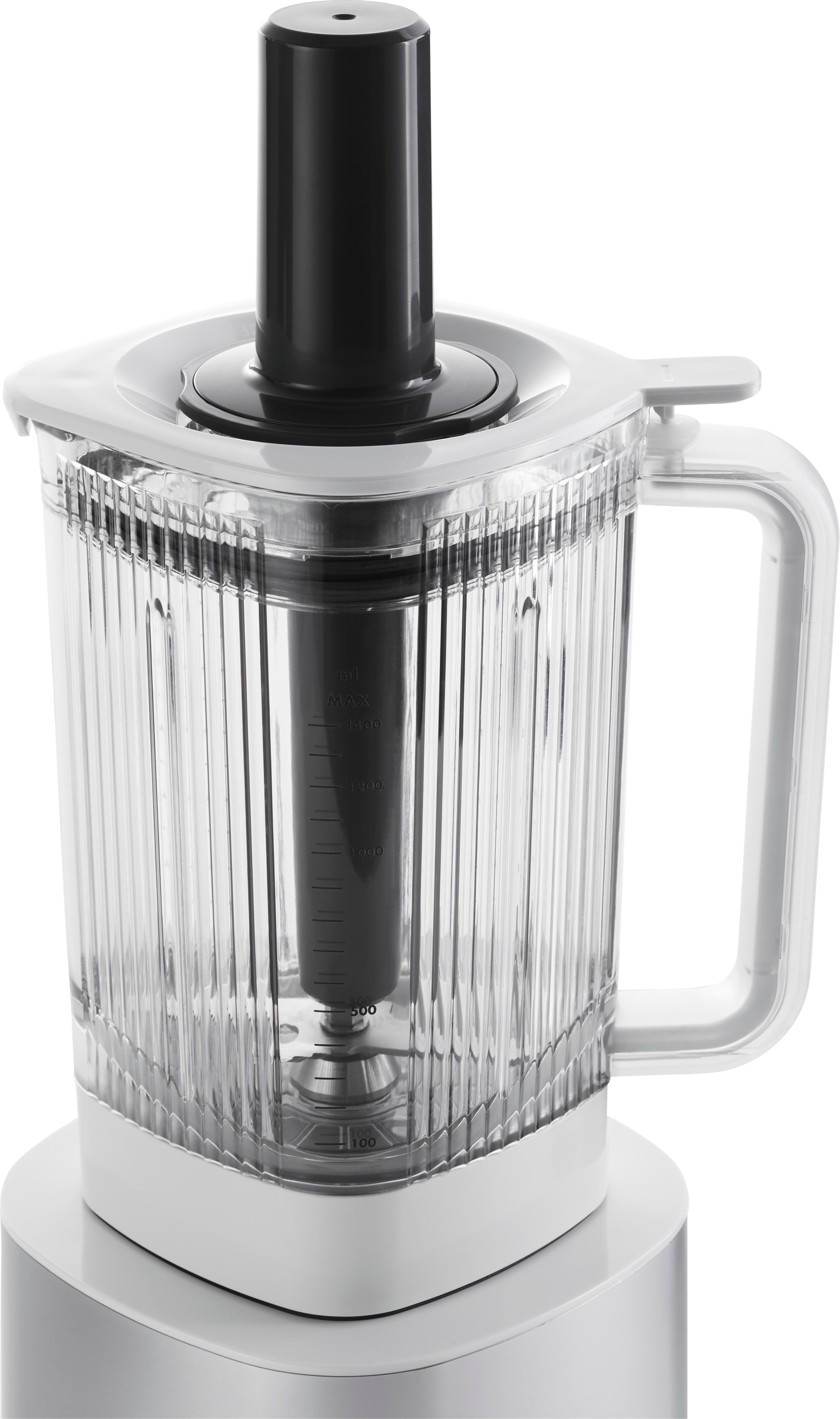 Nahaufnahme eines Mixers. Klarer Kunststoffbehälter mit weißem Sockel und schwarzem Deckel mit Griff.
