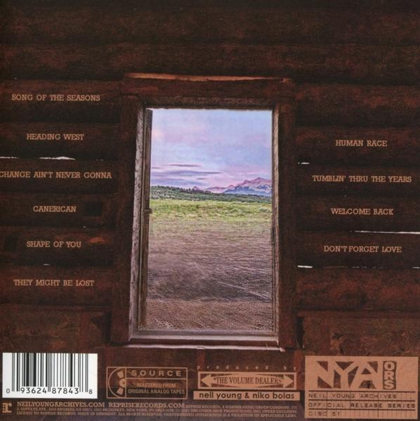 CD-Rückseite mit Songtiteln. Ein Fenster öffnet sich zu einer Landschaft.