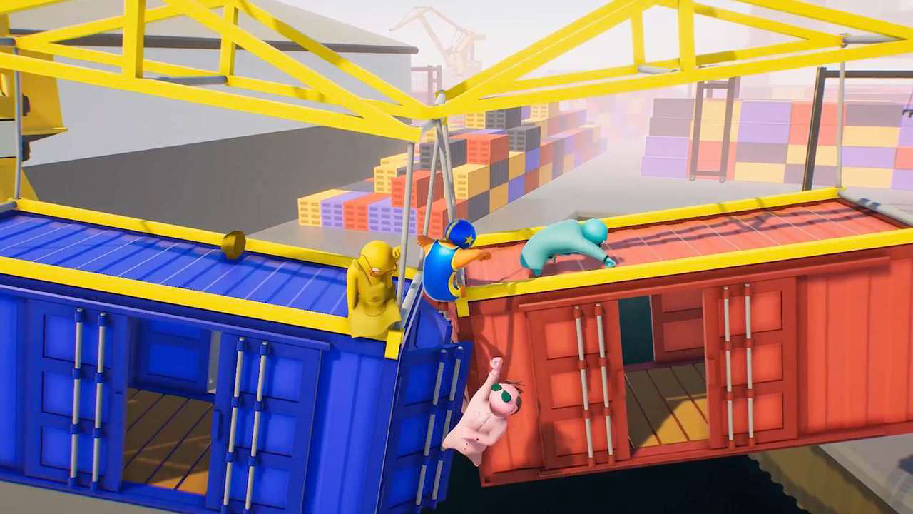 Personaggi che giocano sui container. Una gru e un porto sullo sfondo.
