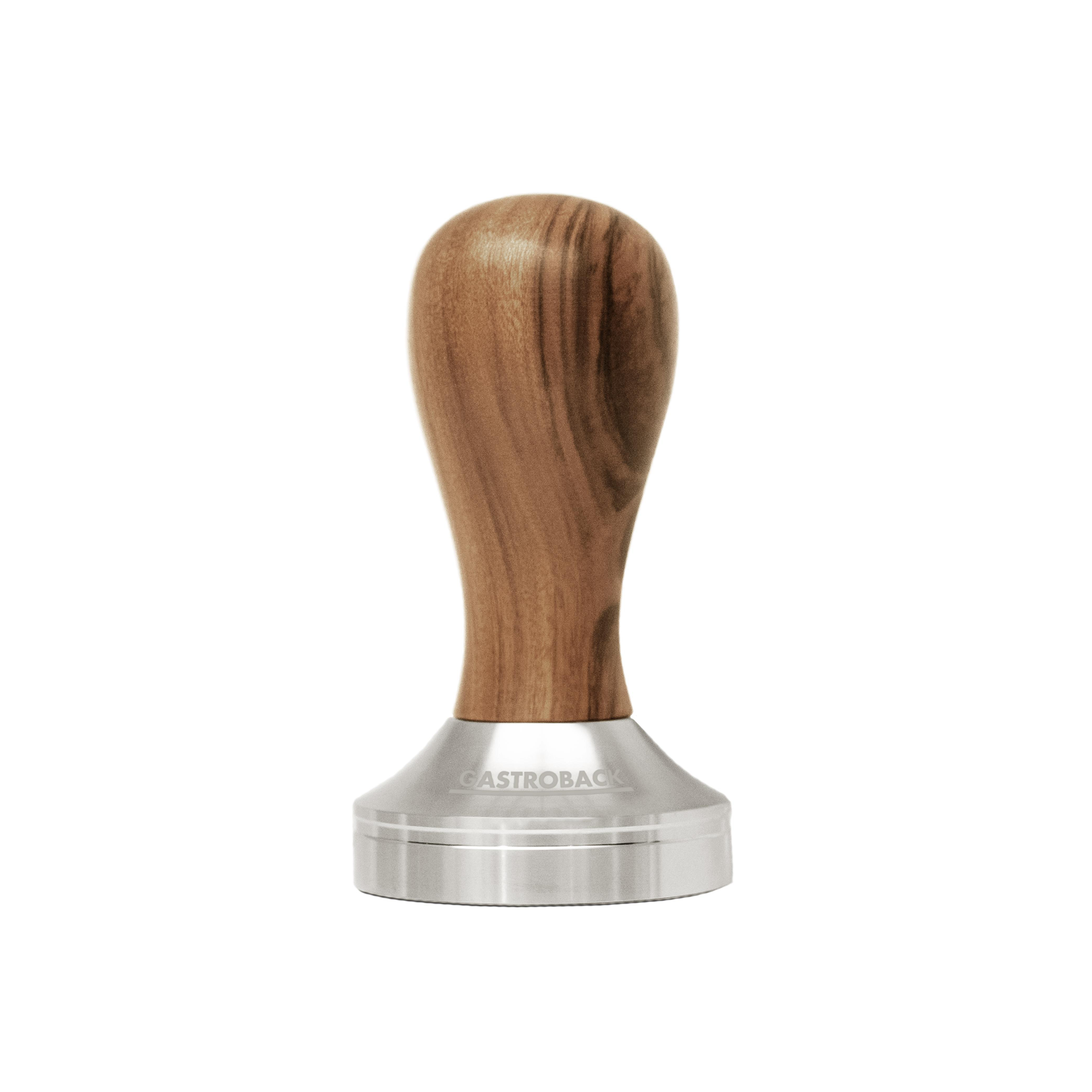 Ein Kaffee-Tamper mit Holzgriff und silberner Basis, aufrecht auf weißem Hintergrund.