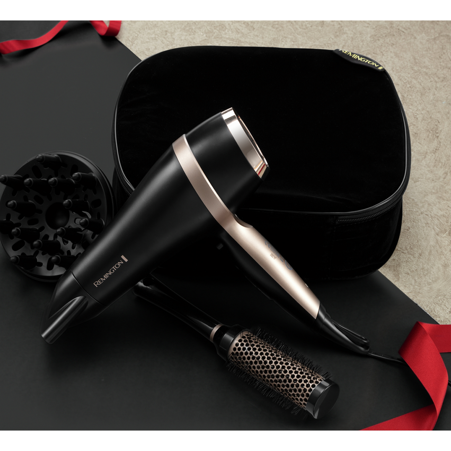 Pack Secador + Accesorios - Remington Salon Smooth, 2100 W, 3 temperaturas, 2 velocidades, Difusor, Negro