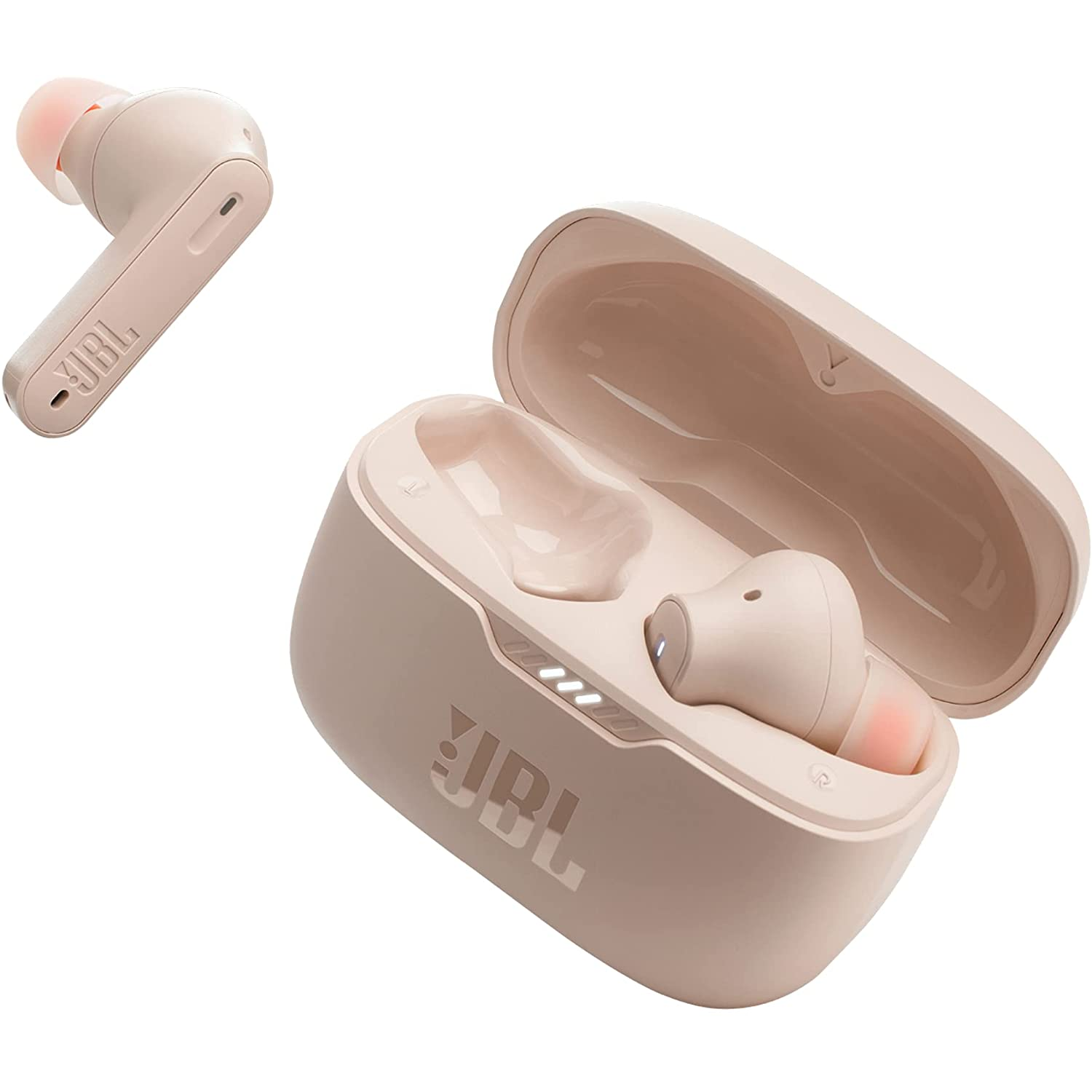 Auriculares en un estuche de carga y un solo auricular. Ambos son rosas y el estuche está abierto.