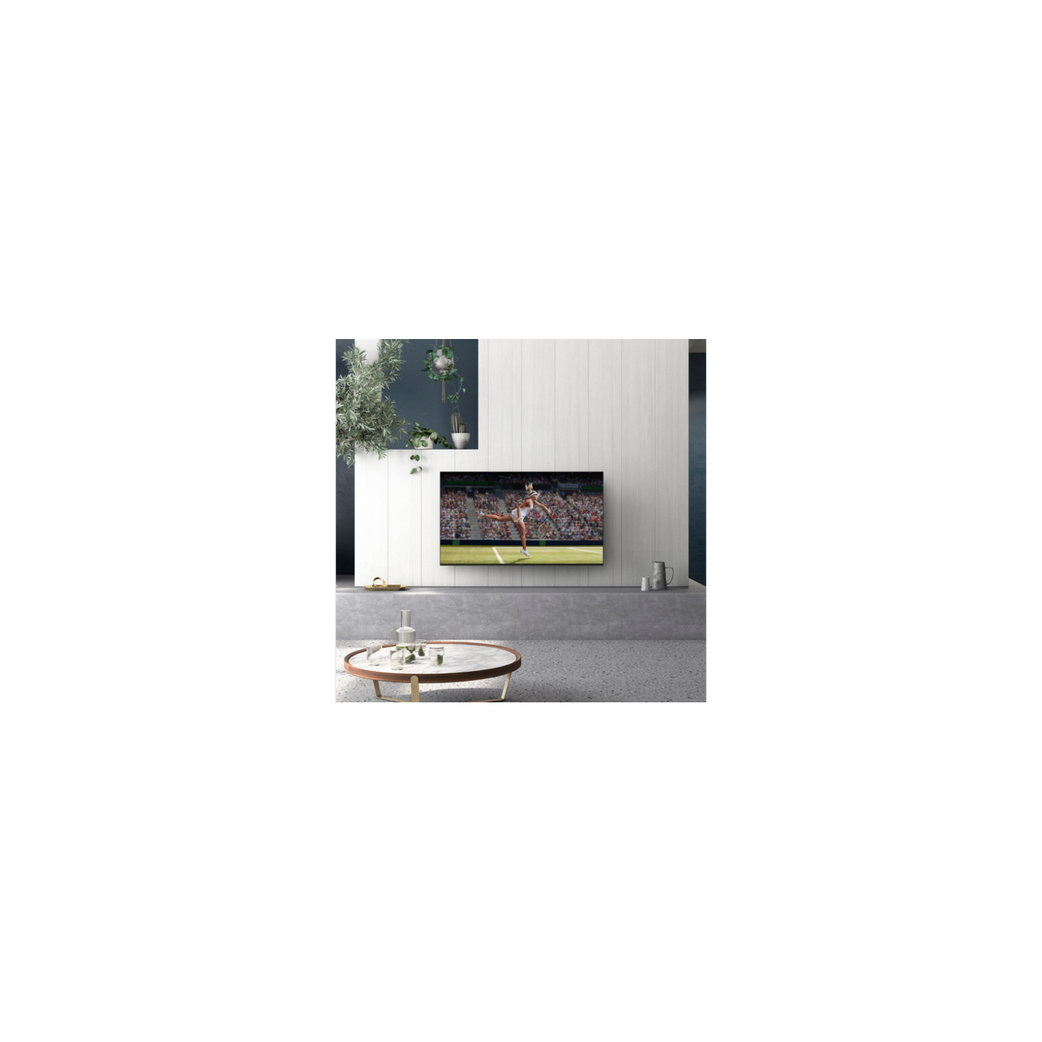 Una sala de estar moderna con un televisor montado en la pared. Una persona está jugando al tenis en la pantalla del televisor.