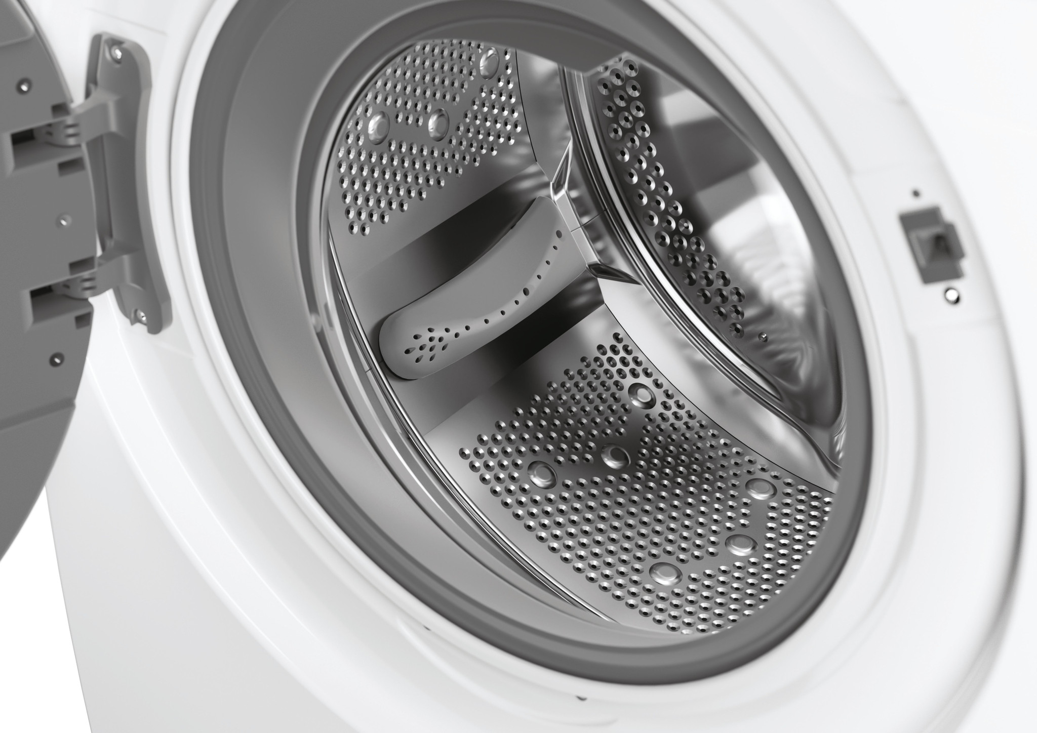 Een open wasmachinedeur, met de geperforeerde roestvrijstalen trommel en witte buitenbehuizing met scharnieren.