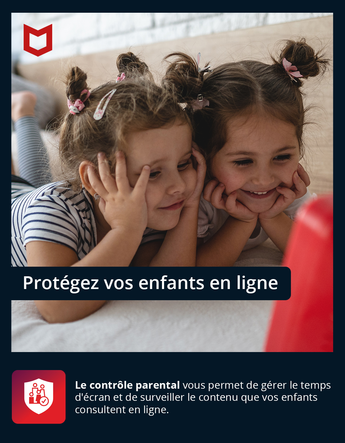 Deux jeunes filles regardant un écran, avec le texte "Protégez vos enfants en ligne".