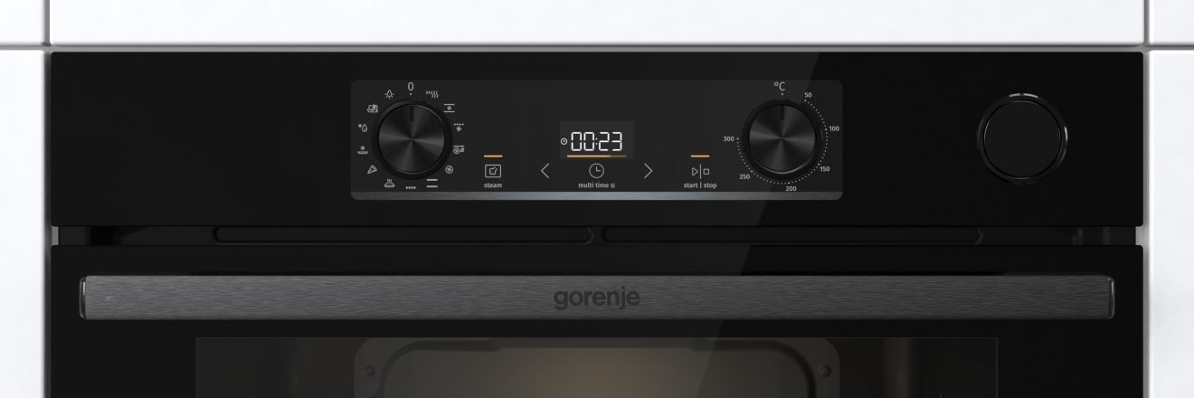 Fekete sütő vezérlőpanel gombokkal és digitális kijelzővel.