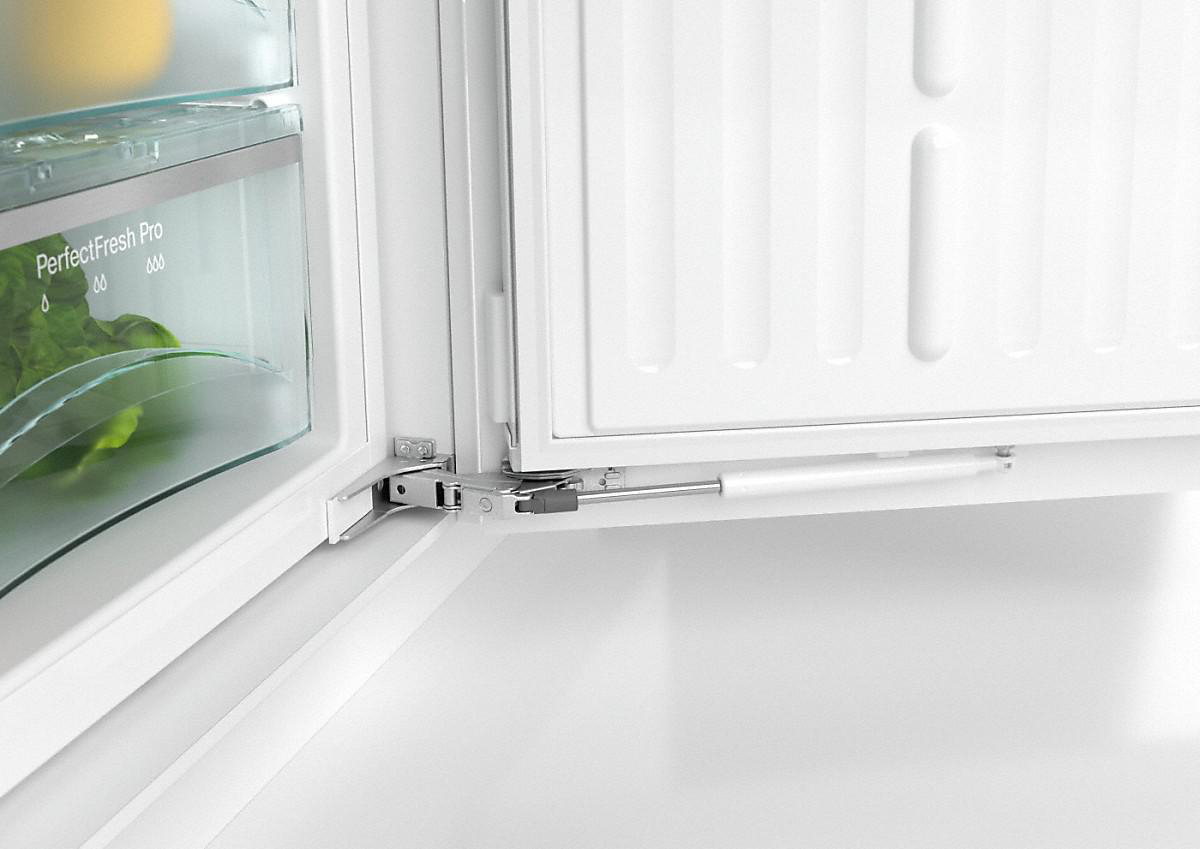 MIELE FNS 37405 i Gefrierschrank (E, 216 l, 1770 mm hoch)
