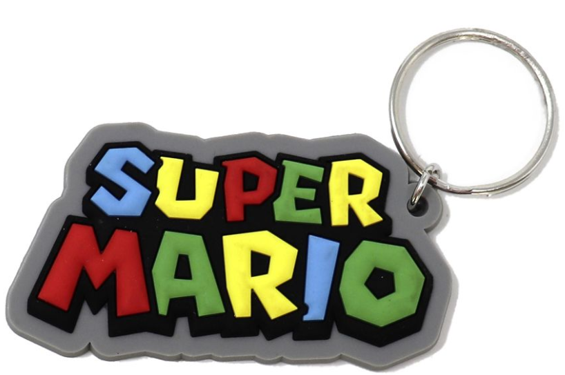 Super Mario Schlüsselanhänger mit farbenfrohem Text.