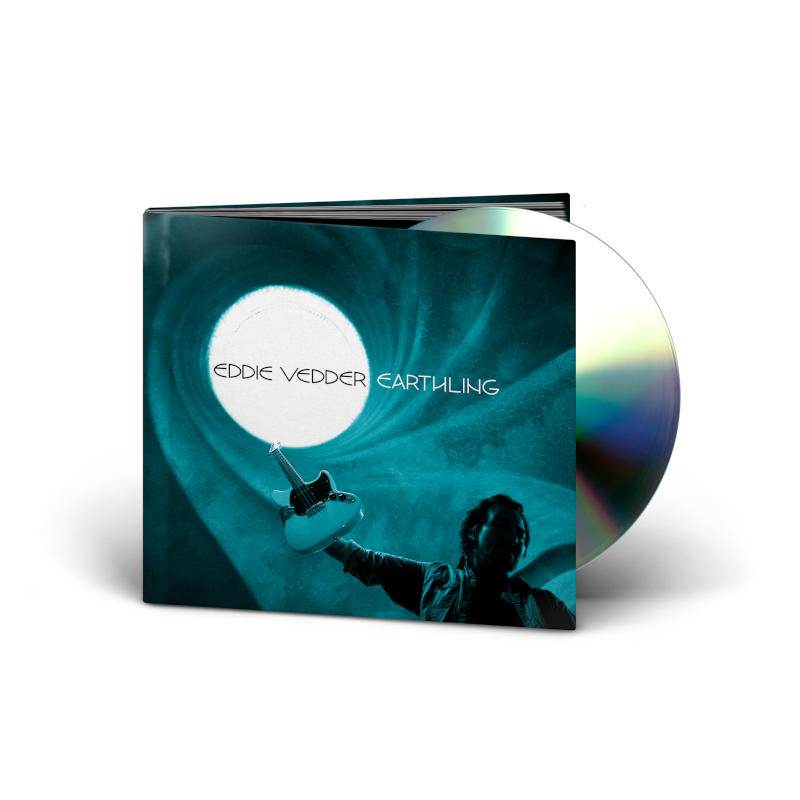 Cd-hoes van Eddie Vedder's Earthling album, met artiest en gitaar.