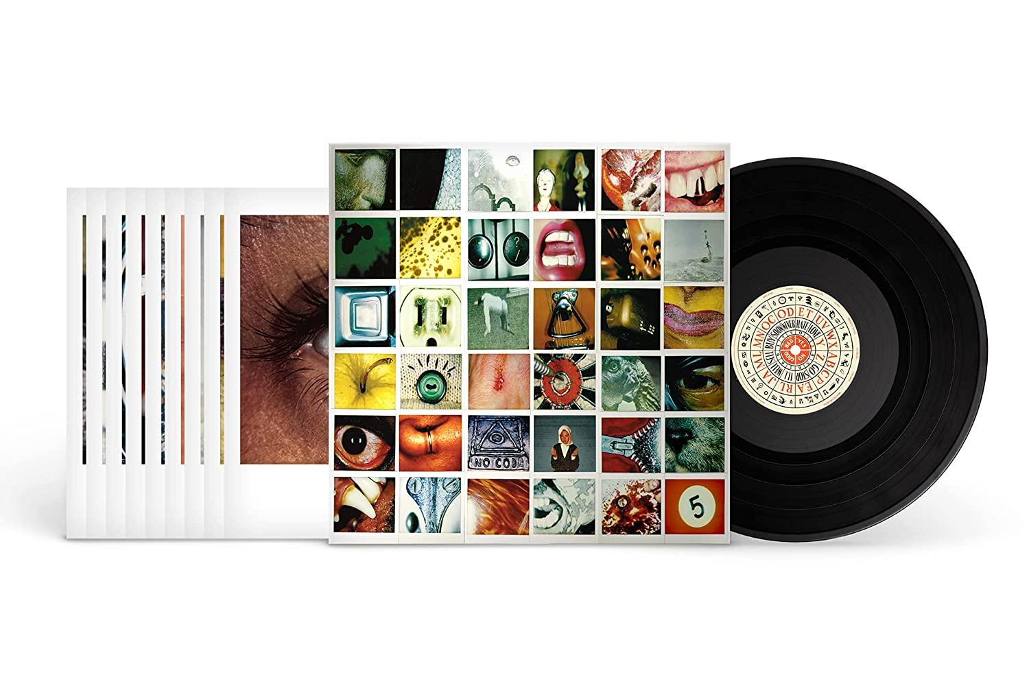 Egy album több képpel, és egy fekete bakelit lemez. Absztrakt képek keveréke.