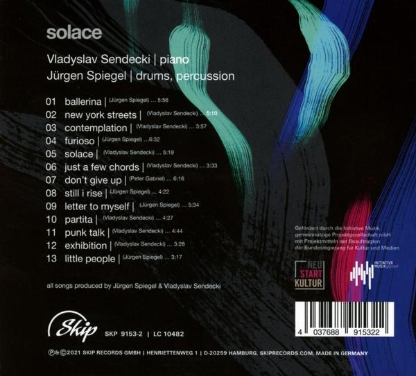 CD-Cover für 'solace' von Vladyvlav Sendecki und Jürgen Spiegel. Titelliste links. Artwork ist abstrakt.