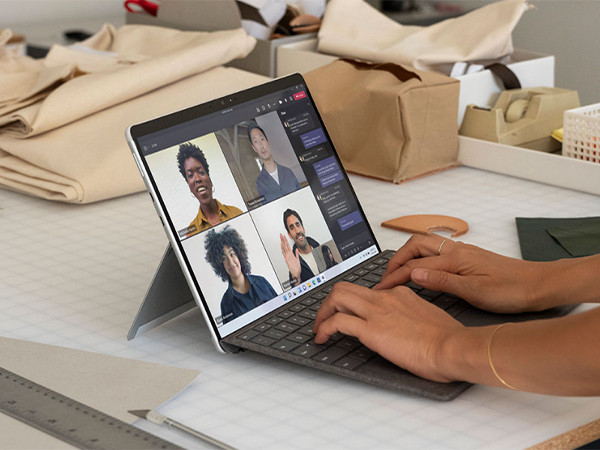 MICROSOFT Surface Pro X SQ1 WiFi 8GB 256GB Platinum | MediaMarkt