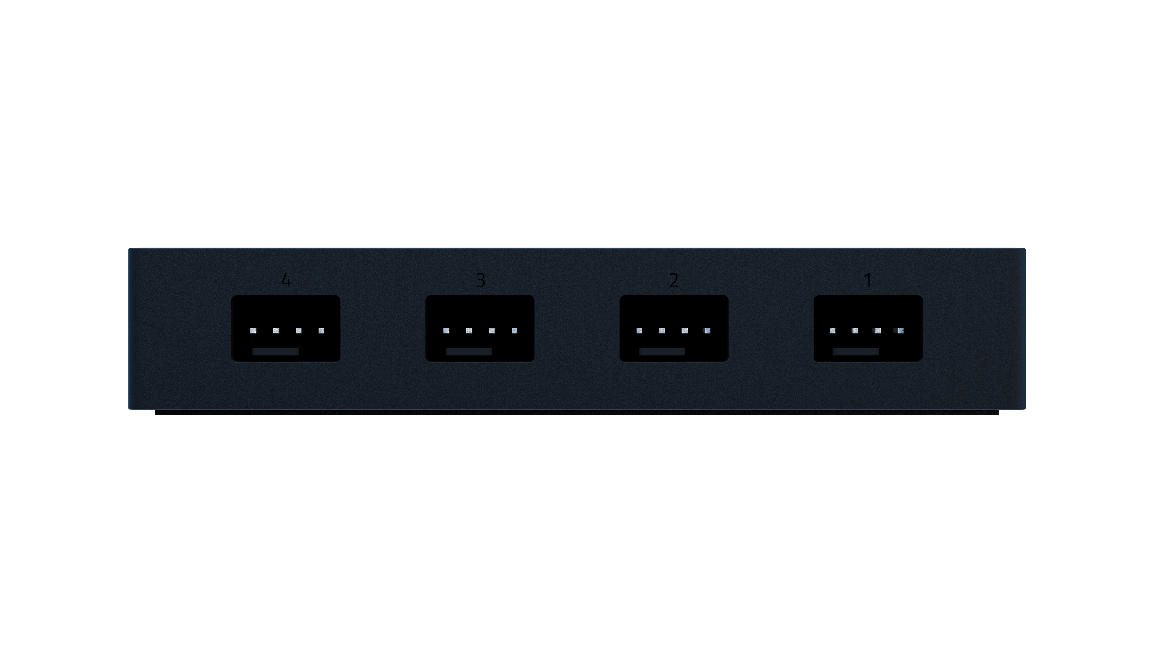 Ein schwarzes Netzwerkgerät mit vier nummerierten Ethernet-Anschlüssen auf weißem Hintergrund.