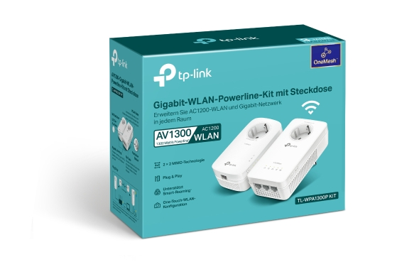 Weiße Box mit einem TP-Link Gigabit-WLAN-Powerline Kit. Zwei weiße Stecker auf der rechten Seite.